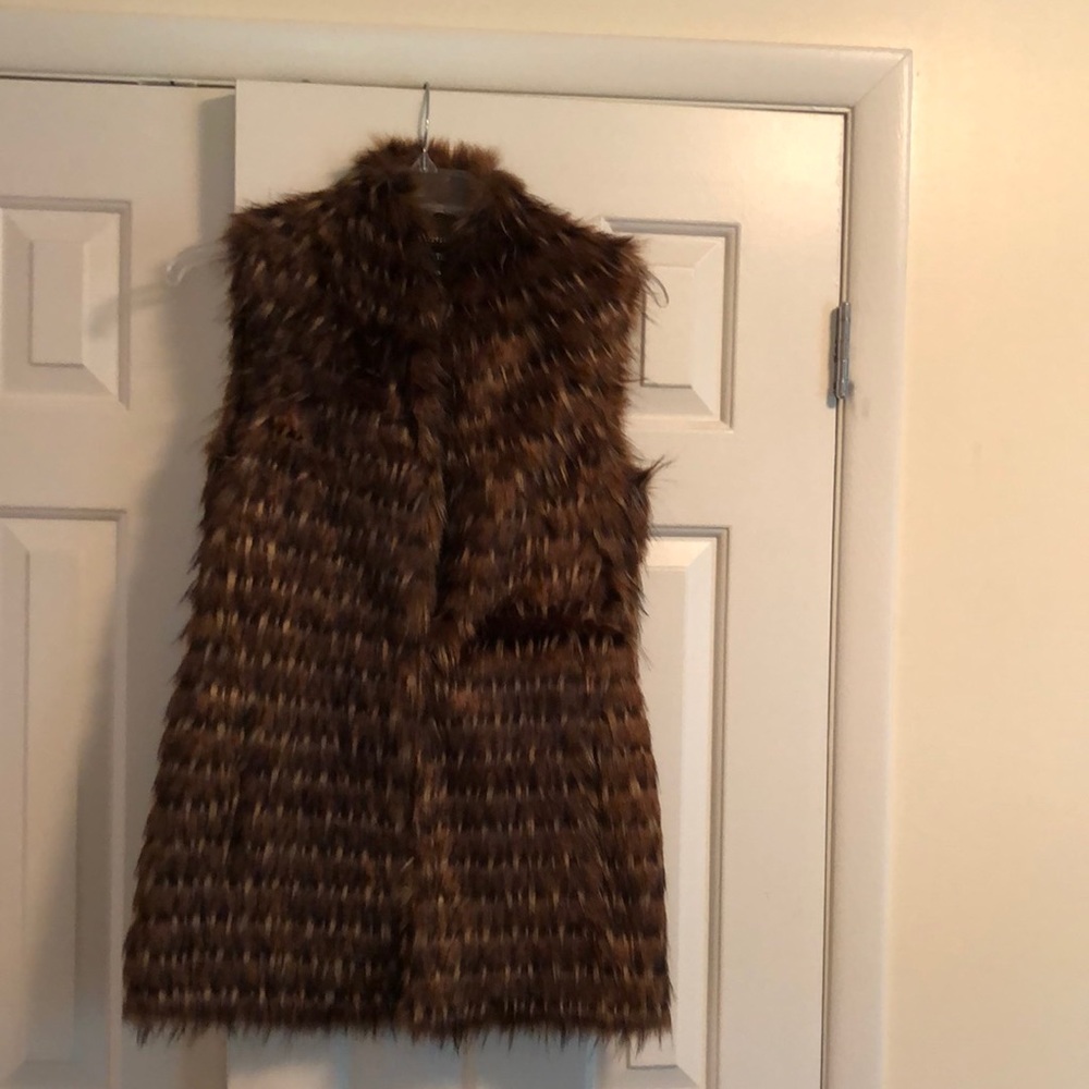 Ellen Tracy Faux Fur Vest Size XS
